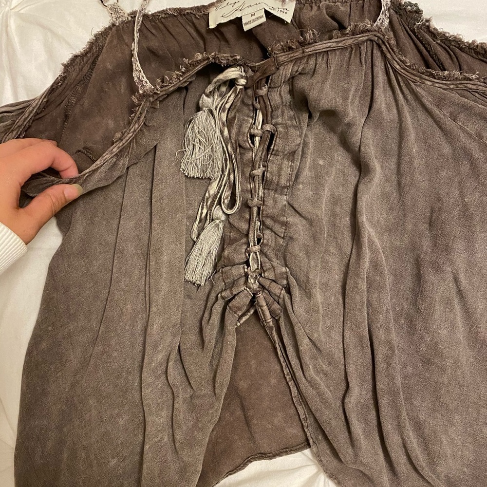 Vintage Havana off shoulder crop top.